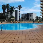 Aurora Park Com Piscina